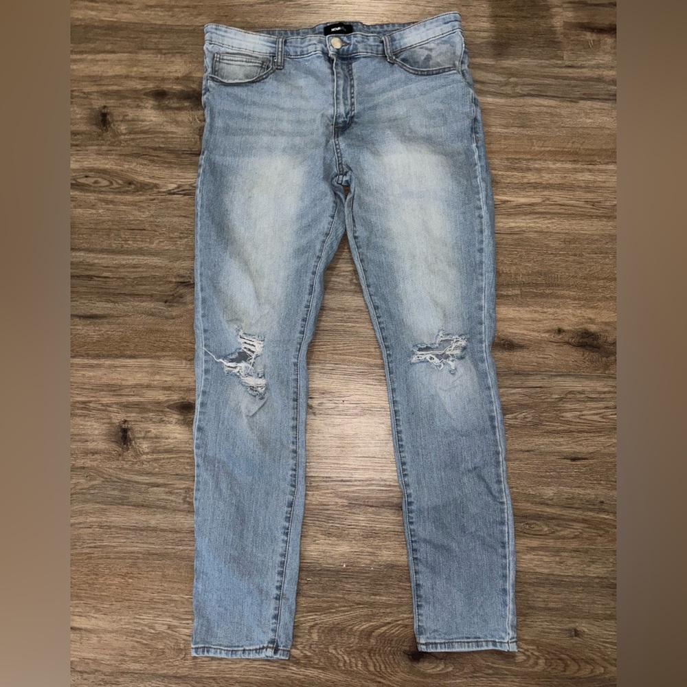 Nova Men's Light Blue Skinny Distressed Jeans